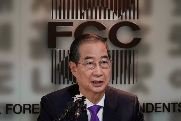 网上配资炒股 韩国国民力量党进入总统大选候选人再选程序